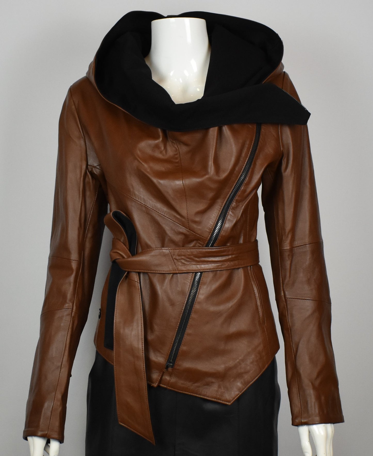Stylische  Damen  Lammlederjacke mit Kapuze