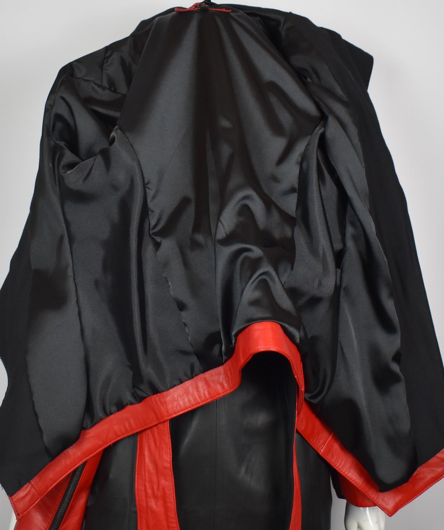Stylische Damen Lammlederjacke mit Kapuze