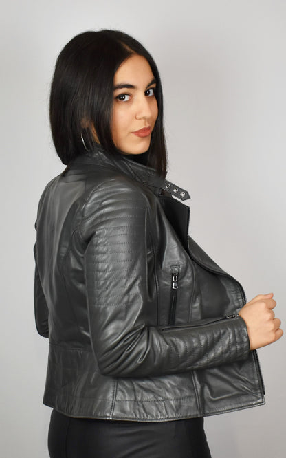 Stylische Damen  Lederjacke